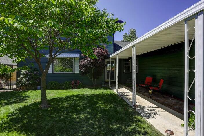 Jackpine Ct, Redmond, OR 97756