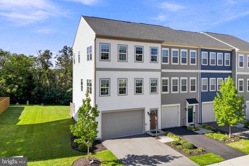 206 Crofton Ct, STEPHENSON, VA, 22656-2083 | Card Image