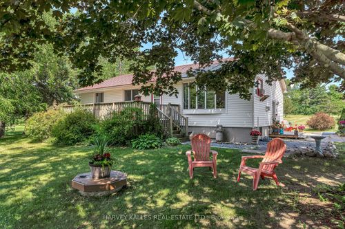 17 Kleinsteuber Parks Rd, Picton, ON, K0K2T0 | Card Image