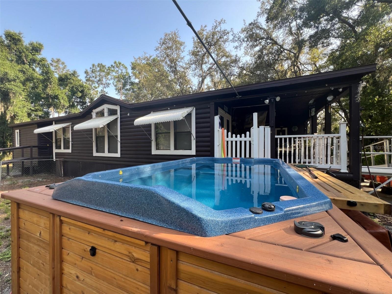 Bullfrog Creek Rd, Gibsonton, FL 33534