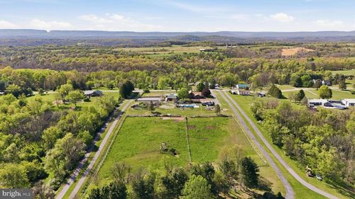 14507 Heavenly Acres Rdg, Hancock, MD, 21750-1910 | Card Image