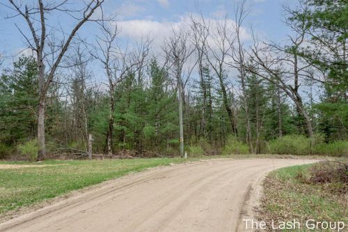 1925 W Ogilvie Avenue, Pleasant Plains Twp, MI, 49304 | Card Image