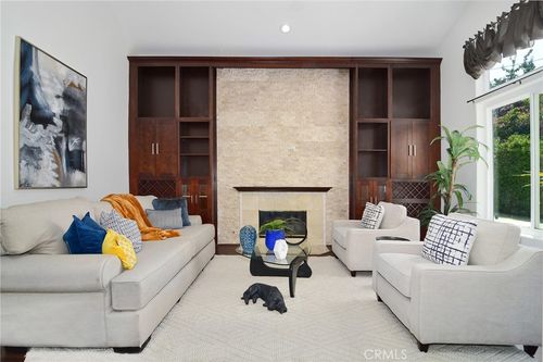 6000 Tampa Ave, Tarzana, CA, 91356 | Card Image