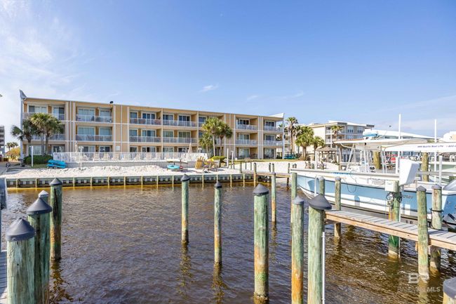 Dock | Image 8