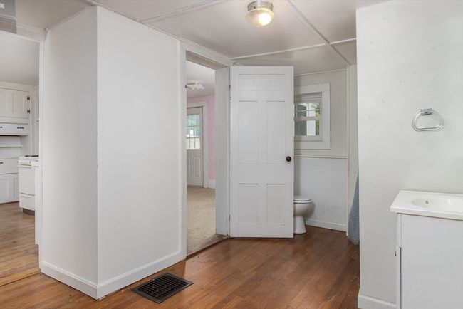 43 Park St, House other with 3 bedrooms, 2 bathrooms and 8 parking in Pepperell MA | Image 22