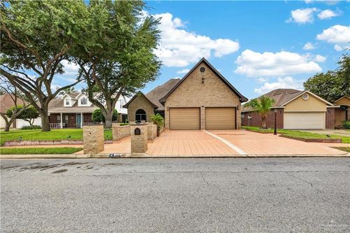 1213 Heron Ct, McAllen, TX, 78504-3277 | Card Image
