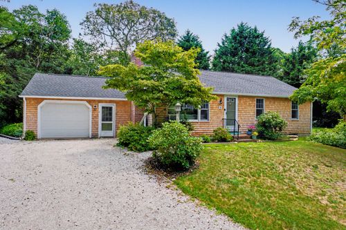4 Susan Ln, Brewster, MA, 02631-1728 | Card Image