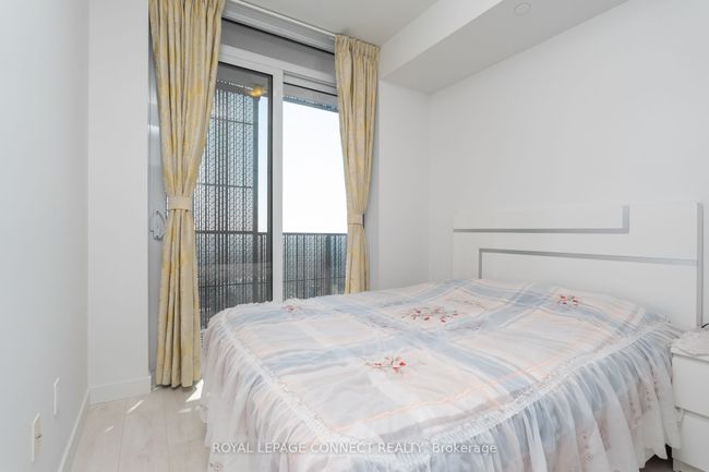 4708 - 8 Eglinton Ave E, Condo with 2 bedrooms, 2 bathrooms and null parking in Toronto ON | Image 18
