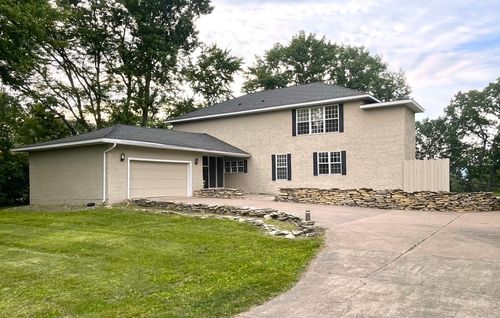 30155 Lakeview Ave, Red Wing, MN, 55066-5635 | Card Image