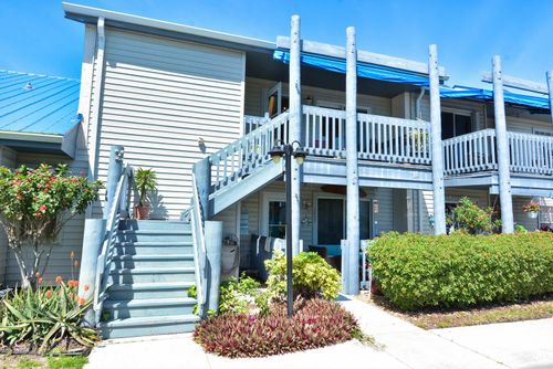 apt-1006-1555 Ne Beacon Dr, Jensen Beach, FL, 34957-5744 | Card Image