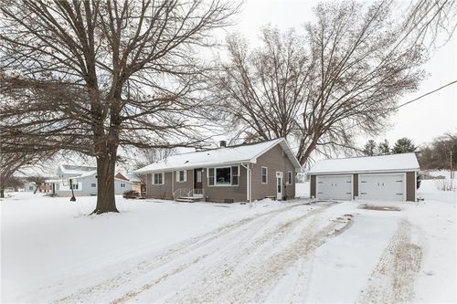 N8212 County Road C, Mindoro, WI, 54644-1722 | Card Image