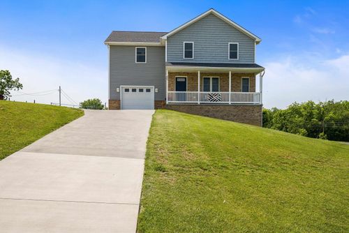 324 Rustic Ave, Broadway, VA, 22815-2441 | Card Image