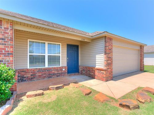 1500 Sandstone Drive, Noble, OK, 73068 | Card Image