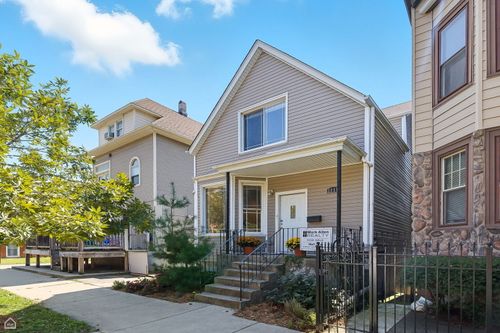 3219 W Dickens Ave, Chicago, IL, 60647-3701 | Card Image
