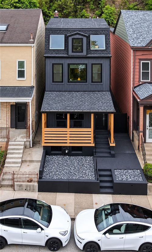 1024 Goehring St, Pittsburgh, PA, 15212-4212 | Card Image