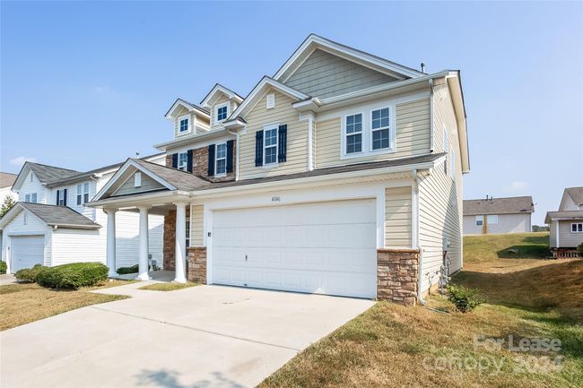 4046 Houldsworth Dr, House other with 4 bedrooms, 3 bathrooms and null parking in Charlotte NC | Image 4