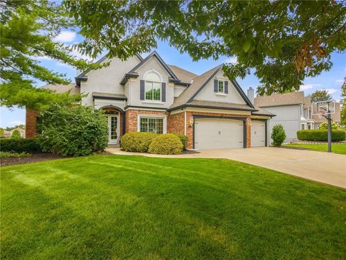 10134 N Montgall Ave, Kansas City, MO, 64155-8904 | Card Image