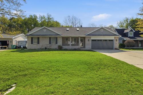 3318 Richards Dr, Port Huron, MI, 48060-7238 | Card Image