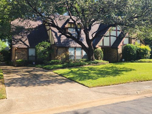 6510 Covecreek Place, Dallas, TX, 75240 | Card Image