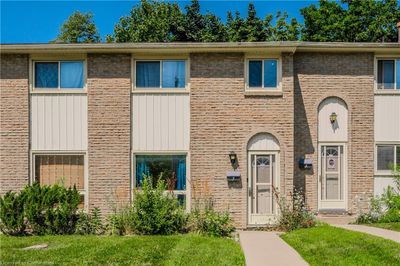 2 - 165 Green Valley Dr, Townhouse with 3 bedrooms, 1 bathrooms and 1 parking in Kitchener ON | Image 1