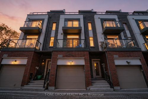 55 Sutton Avenue, Toronto, ON, M5A3V2 | Card Image