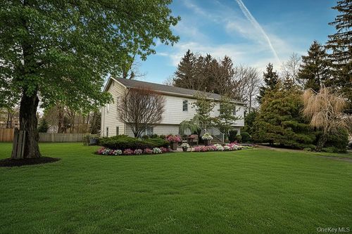 124 Braunsdorf Rd, Pearl River, NY, 10965-1863 | Card Image