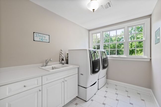 4 Combs Hollow Rd, House other with 5 bedrooms, 4 bathrooms and null parking in Mendham Twp NJ | Image 27
