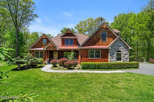 127 Timber Lake Dr, Canadensis, PA, 18325-7945 | Card Image