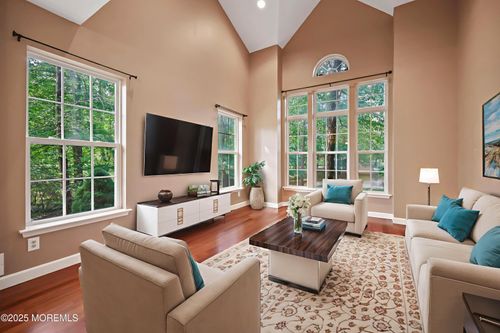 8 Pine Tree Ter, Holmdel, NJ, 07733-2786 | Card Image