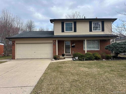 33538 Swan Dr, Sterling Heights, MI, 48312-6728 | Card Image