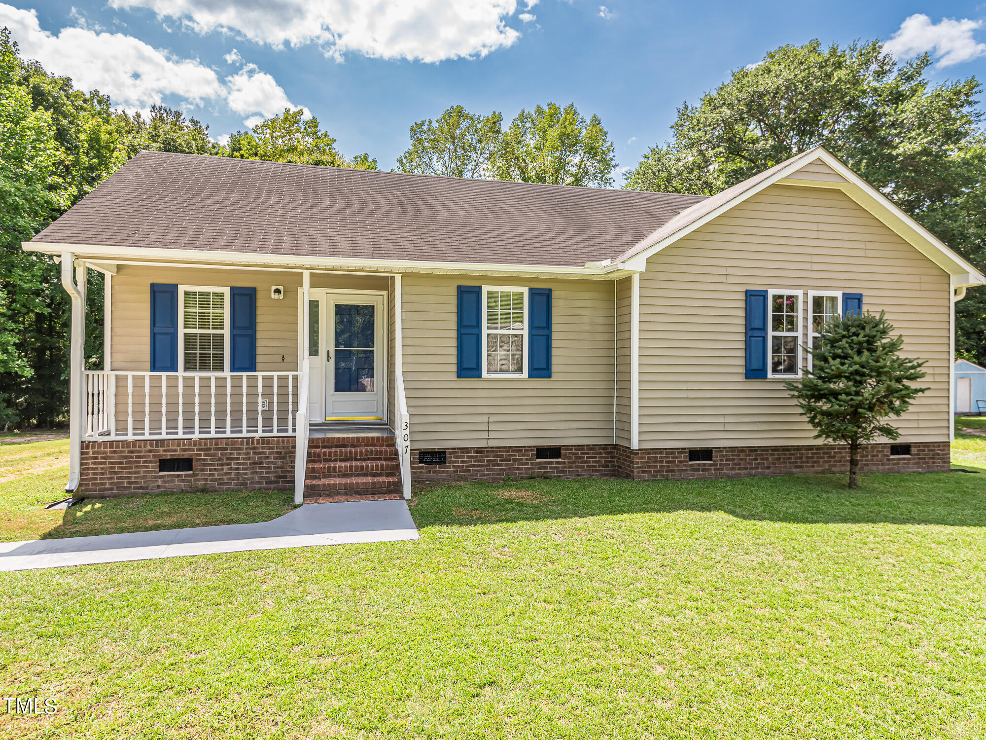 Southland Dr, Zebulon, NC 27597