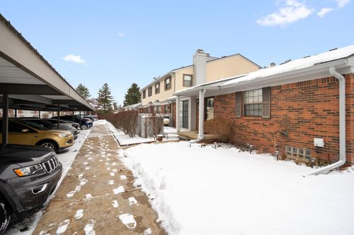 35-1921 Vine Way Dr, Canton, MI, 48188-1852 | Card Image