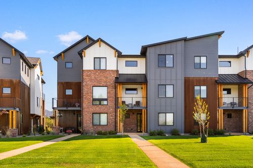 211 Bridger Vale Dr, Bozeman, MT, 59715-8541 | Card Image