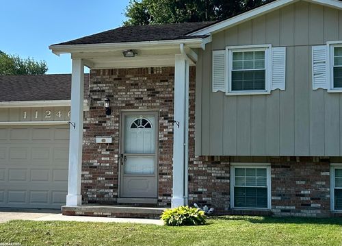 11246 Garbor Dr, Warren, MI, 48093-4407 | Card Image