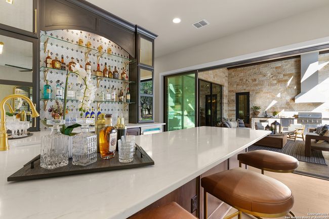 8170 Blue Oak, House other with 4 bedrooms, 5 bathrooms and null parking in Garden Ridge TX | Image 109