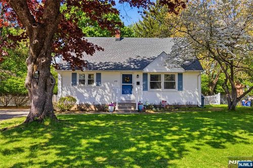 170 Marion Ct, Pompton Lakes, NJ, 07442-2313 | Card Image