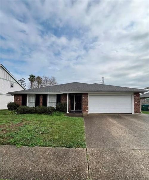 18 Rue Grenoble, Kenner, LA, 70065-2017 | Card Image