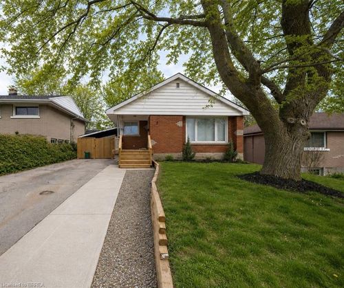 lower-76 Glenview Ave, Cambridge, ON, N1R2W2 | Card Image