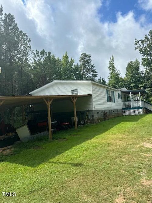 8611 Bray Rd, Bailey, NC, 27807-8515 | Card Image
