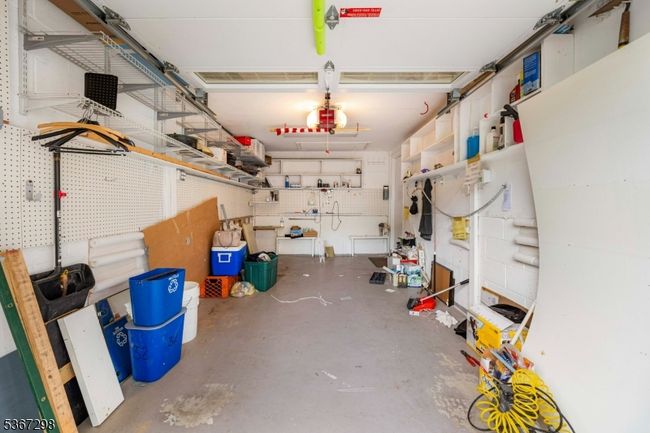 32 Berkeley Sq, Townhouse with 3 bedrooms, 2 bathrooms and null parking in Berkeley Heights NJ | Image 20