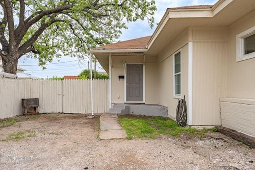 1711 N 3rd St, Abilene, TX, 79603-7404 | Card Image