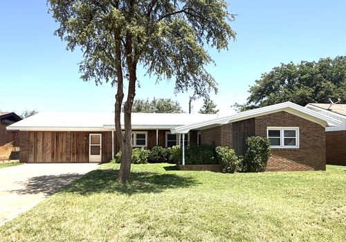 1380 W Lynn St, Slaton, TX, 79364-3627 | Card Image