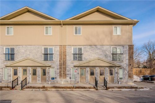 11-122 Courtland Ave E, Kitchener, ON, N2G0B8 | Card Image
