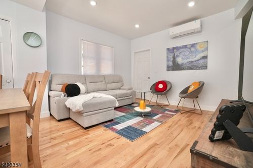 189 Summit Cross, Rutherford, NJ, 07070-2513 | Card Image