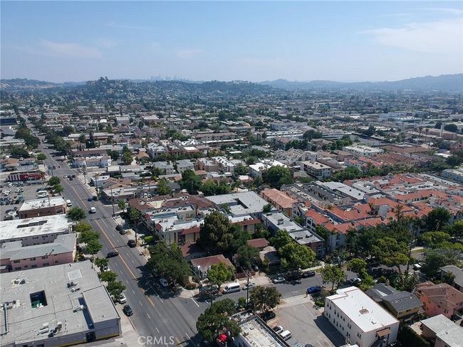 241 N Verdugo, Home with 32 bedrooms, 32 bathrooms and 3 parking in Glendale CA | Image 18