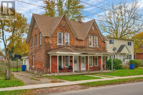 182/184 Wellington St E, Chatham, ON, N7M3P3 | Card Image