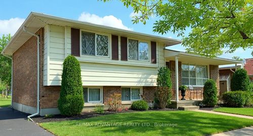 upper-143 Downing Cres, London, ON, N6C3C7 | Card Image