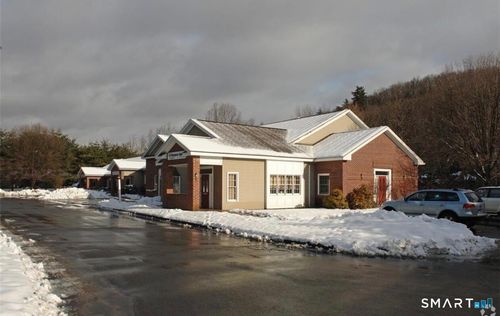 85 River Rd, Collinsville, CT, 06019-3245 | Card Image