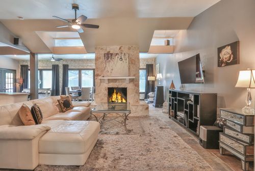 502 Wildwood Dr, Seabrook, TX, 77586-5439 | Card Image