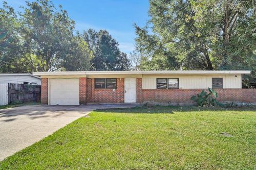 6423 Julia Dr, Milton, FL, 32570-3452 | Card Image